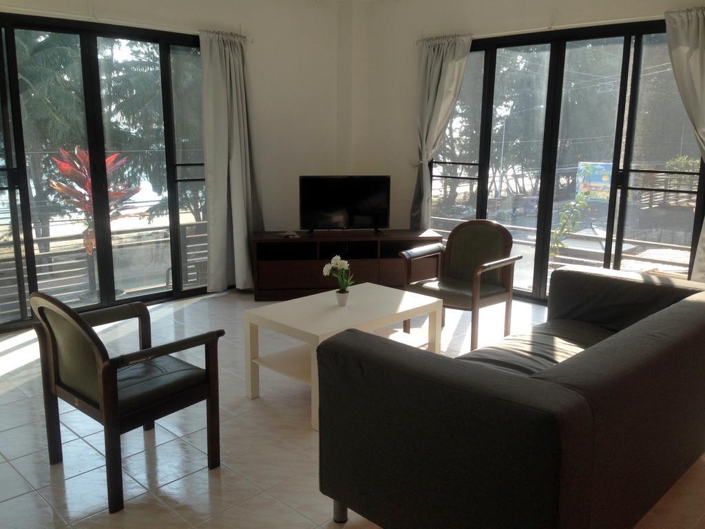 Rayong Sea View Apartment Ban Chak Phai Exterior foto