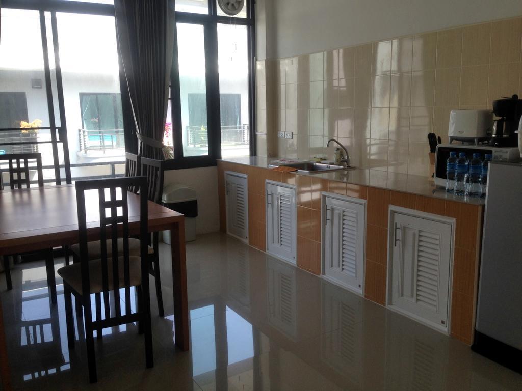 Rayong Sea View Apartment Ban Chak Phai Exterior foto