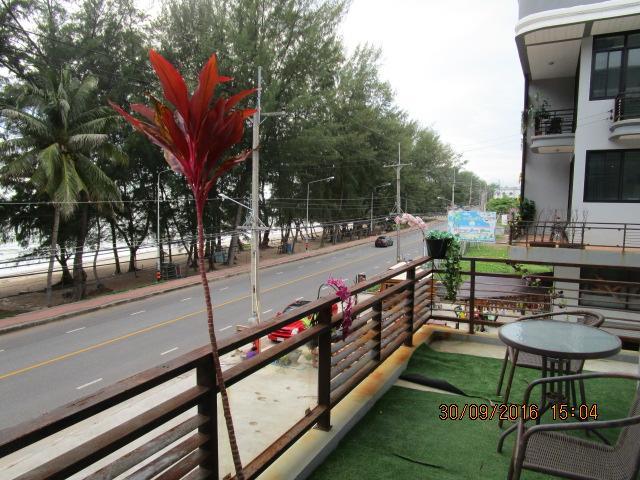 Rayong Sea View Apartment Ban Chak Phai Exterior foto