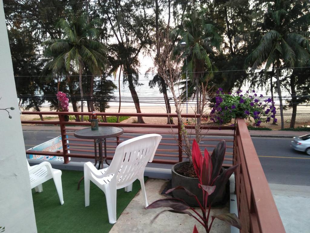 Rayong Sea View Apartment Ban Chak Phai Exterior foto