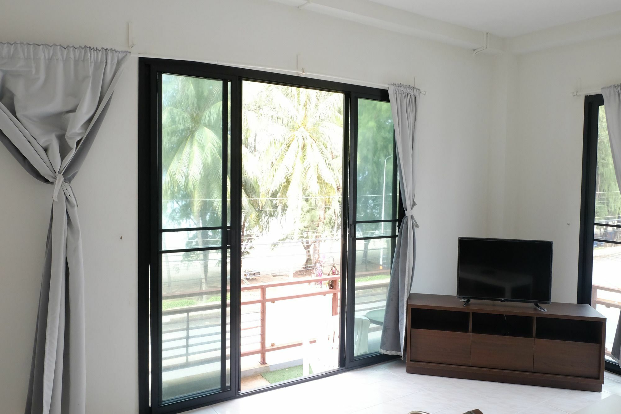 Rayong Sea View Apartment Ban Chak Phai Exterior foto