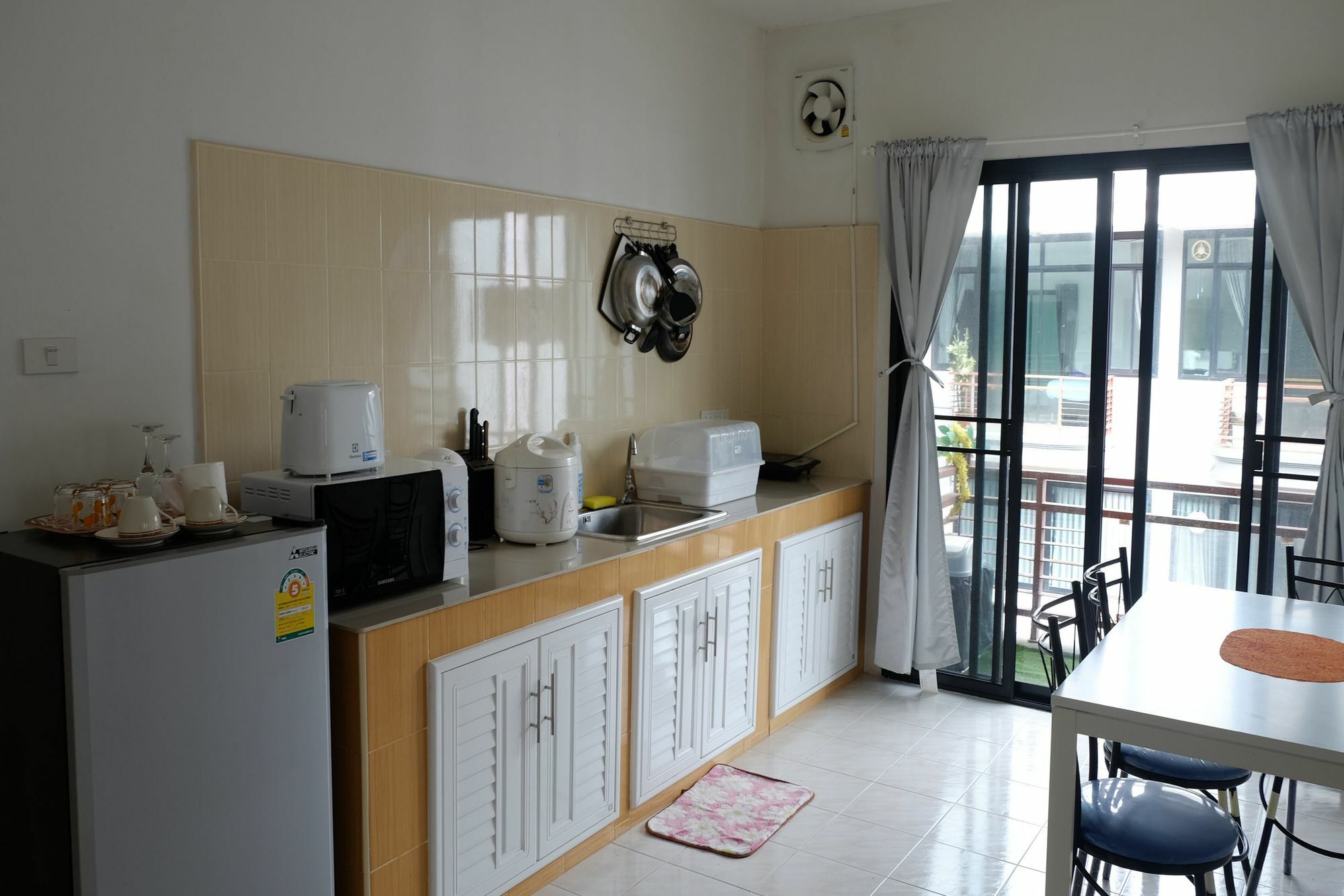 Rayong Sea View Apartment Ban Chak Phai Exterior foto